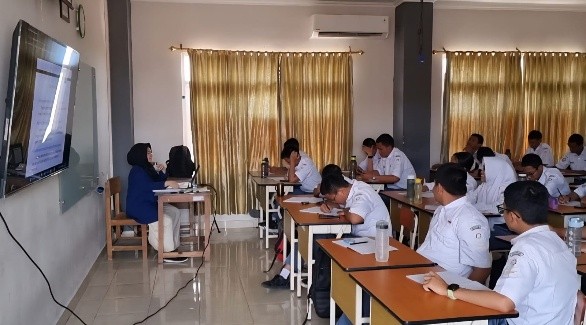 Dari Konsep hingga Pemahaman, Mahasiswa PK UNY Terapkan Pembelajaran Deep Learning pada Mata Pelajaran Material dan Elemen Mesin Siswa Kelas X SMK SMTI Yogyakarta