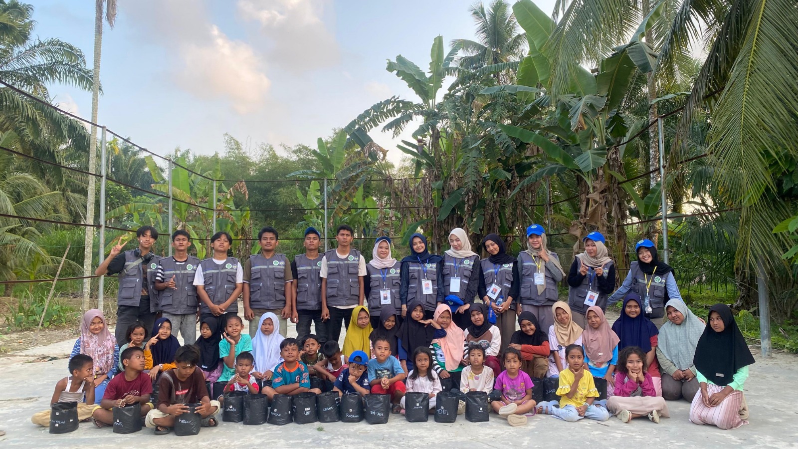 Mahasiswa UNY Melaksanakan Pengenalan Emosi 