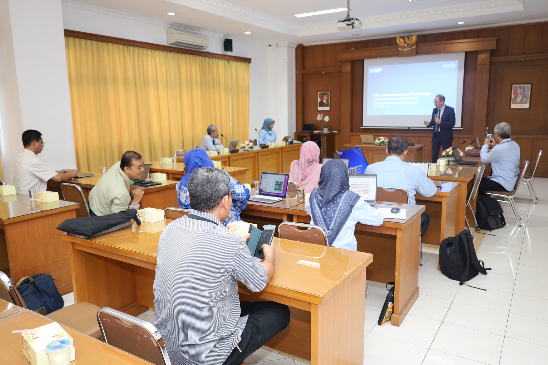 FT UNY dan TU Dresden Gelar Diskusi Strategis, Jajaki Kolaborasi Riset dan Digital