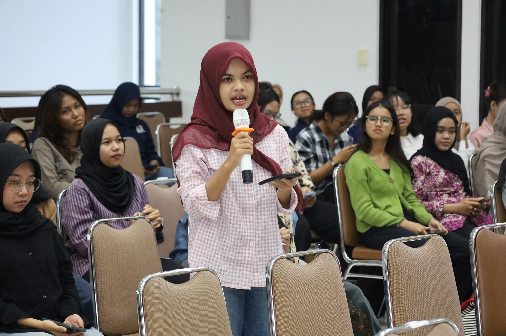 Visting Profesor