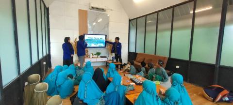 Mahasiswa Pendidikan Tata Boga UNY Laksanakan Sosialisasi Cuci Tangan untuk Dukung SDG 6 di MI Al-Wahdah