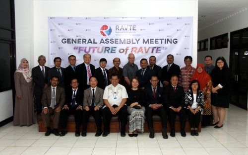 UNY tuan rumah The 4th General Assembly Meeting RAVTE