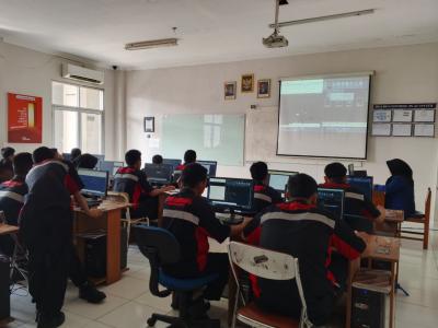 proses mengajar Praktik Gambar Teknik di kelas XI Teknik Mekatronika.