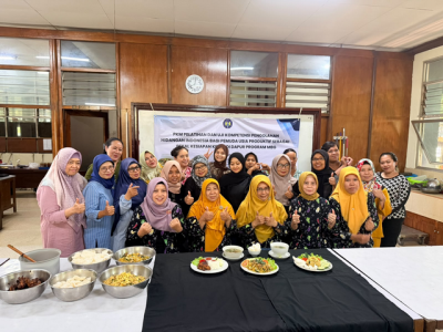 Dosen Pendidikan Tata Boga Mendampingi Pelatihan Pengolahan Masakan Indonesia Dan Ujikom Kalurahan Caturtunggal Yogyakarta