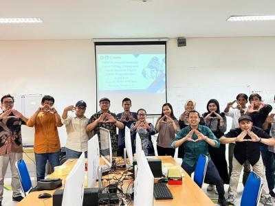 UNY Kembangkan Inovasi Teknologi dan Pemasaran Digital untuk Perajin Wayang Kulit Wukirsari