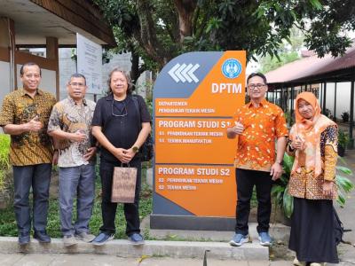 Kuliah Tamu dan Diskusi Riset Bersama University of Warwick UK di Departemen Pendidikan Teknik Mesin FT UNY