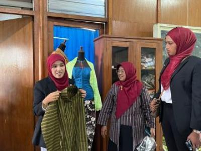 Kolaborasi Lintas Negara : Prodi Pendidikan Tata Busana UNY Menyambut Kunjungan Dosen Kolej Vokasional Sultan Abdul Samad Malaysia