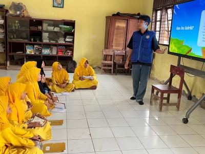 Sosialisasi Bahaya Listrik Saat Banjir untuk Siswa SD Negeri Marlempang Aceh Tamiang