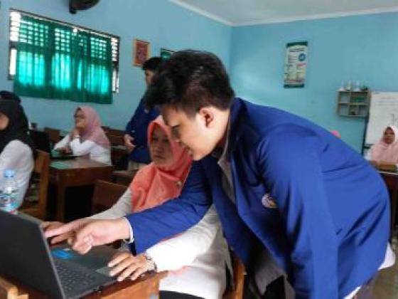 Pelatihan Pemanfaatan AI untuk Pengembangan Bahan Ajar