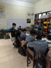 Kegiatan teori siswa kelas XI TITL SMK Nasional Berba