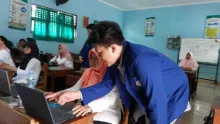 Pelatihan Pemanfaatan AI untuk Pengembangan Bahan Ajar