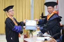 Fakultas Teknik UNY Luluskan Dr. Paul David Rey Melalui Sidang Promosi Terbuka