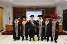 Fakultas Teknik UNY Luluskan Dr. Paul David Rey Melalui Sidang Promosi Terbuka