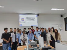 Pelatihan Augmented Reality untuk Memperkuat Peran Pemuda dalam Era Digital